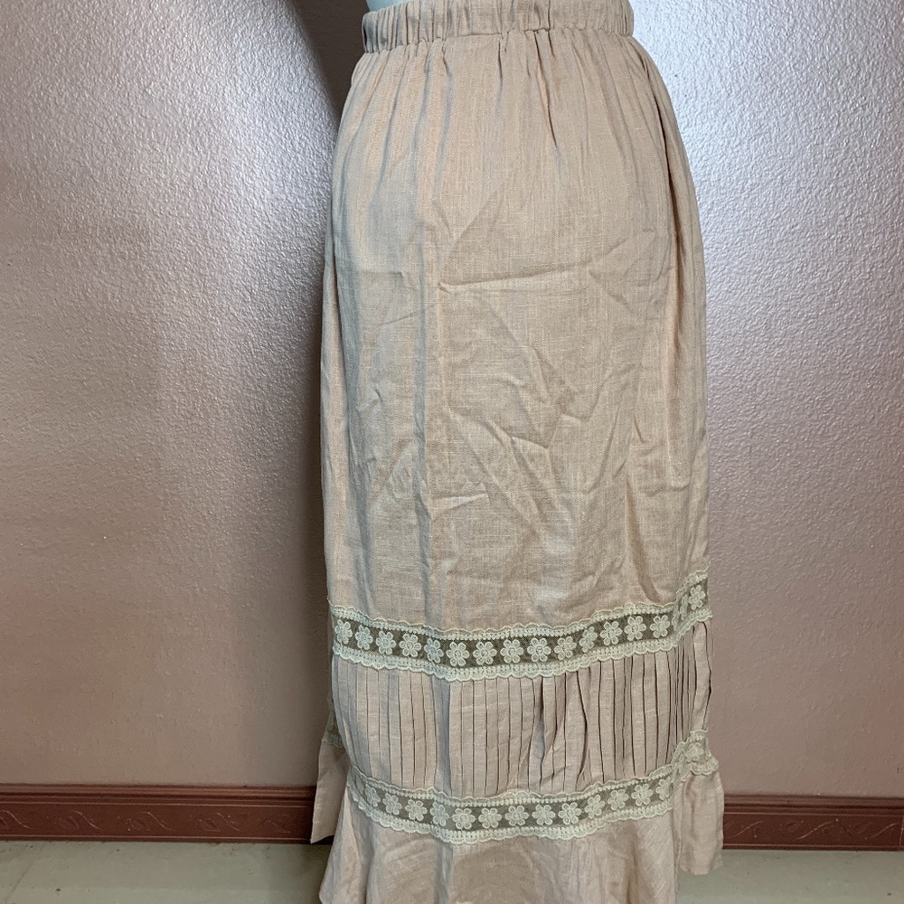 BRAND NEW Showpo Long Skirt